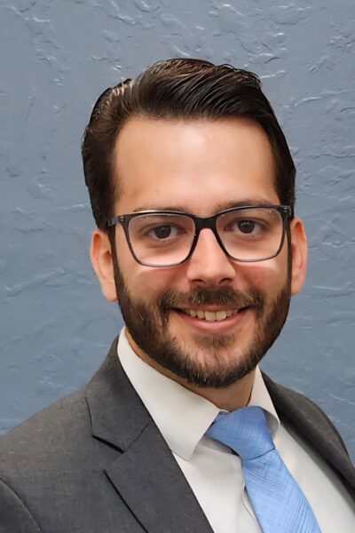 Carlos de la Torre Headshot